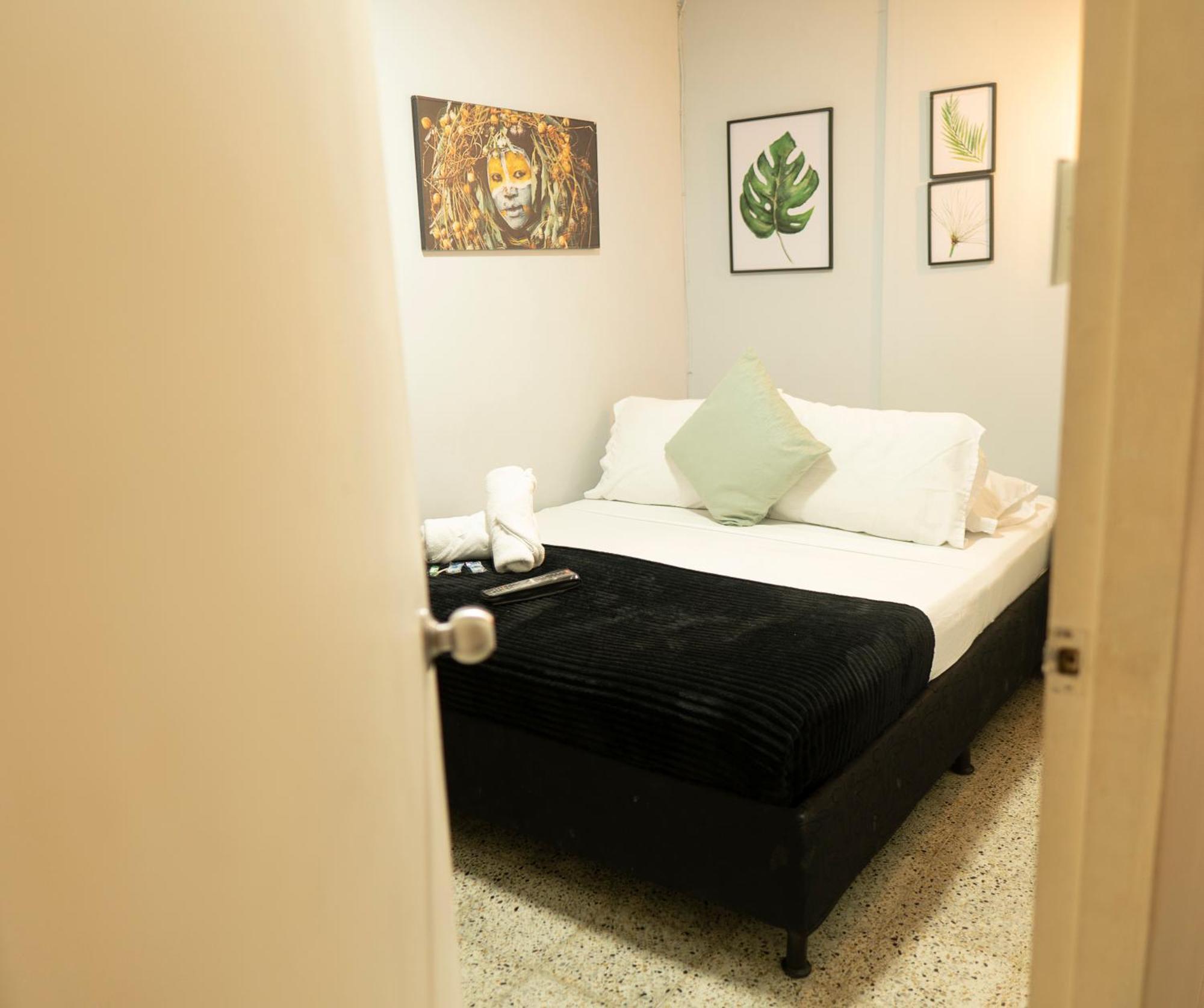 Africa House-Casa Hotel Laureles-La70 Medellín Eksteriør bilde