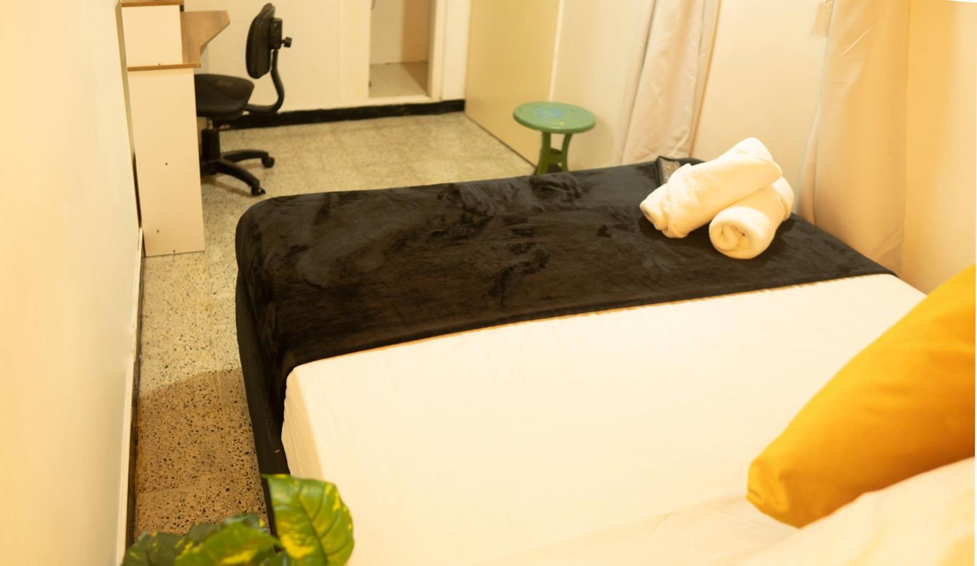 Africa House-Casa Hotel Laureles-La70 Medellín Eksteriør bilde